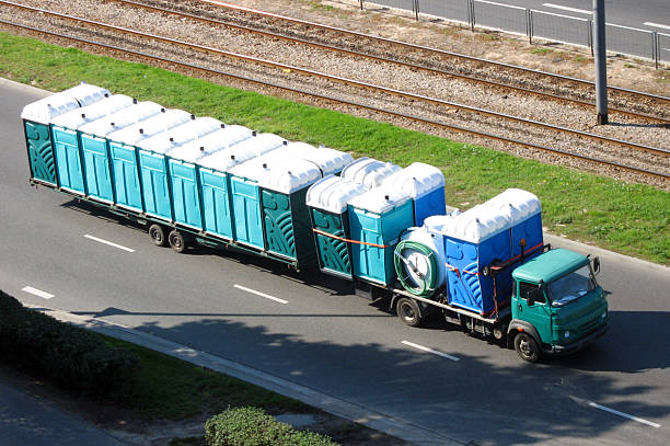 Best Portable toilet rental cost  in Akron, OH